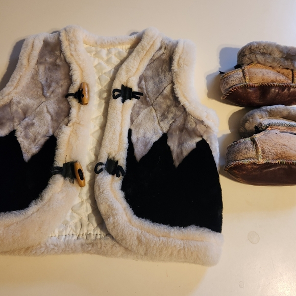 Source Unknown Other - Kids' Handmade Fur Vest and Sheepskin Booties Set